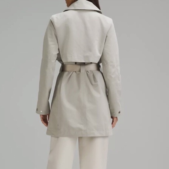 Lululemon Water Resistant Always There Short Trench Coat Size 6 - Picture 2 of 15